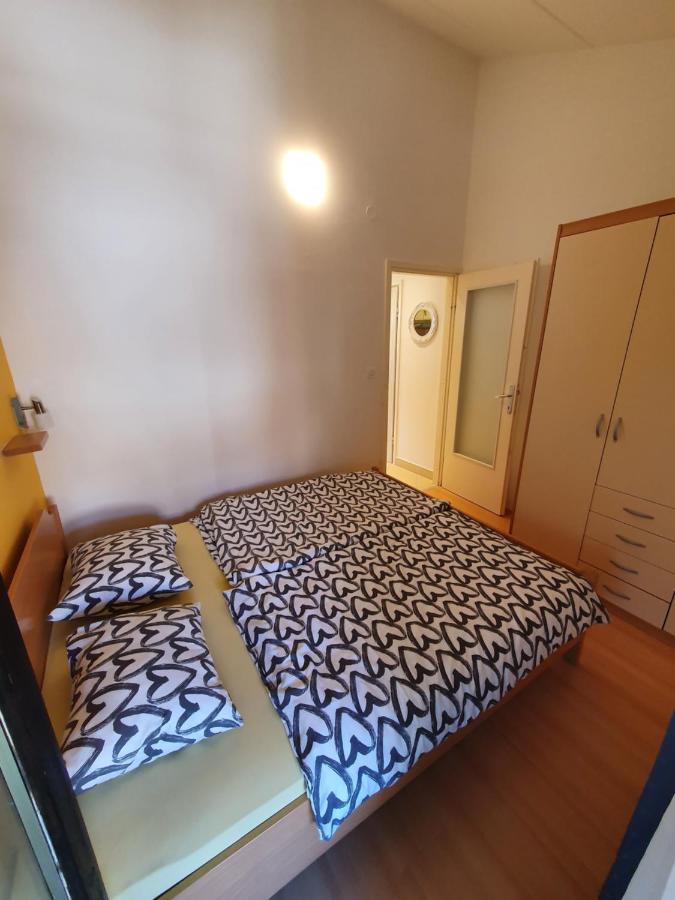 Janja Apartment Новиград Екстериор снимка