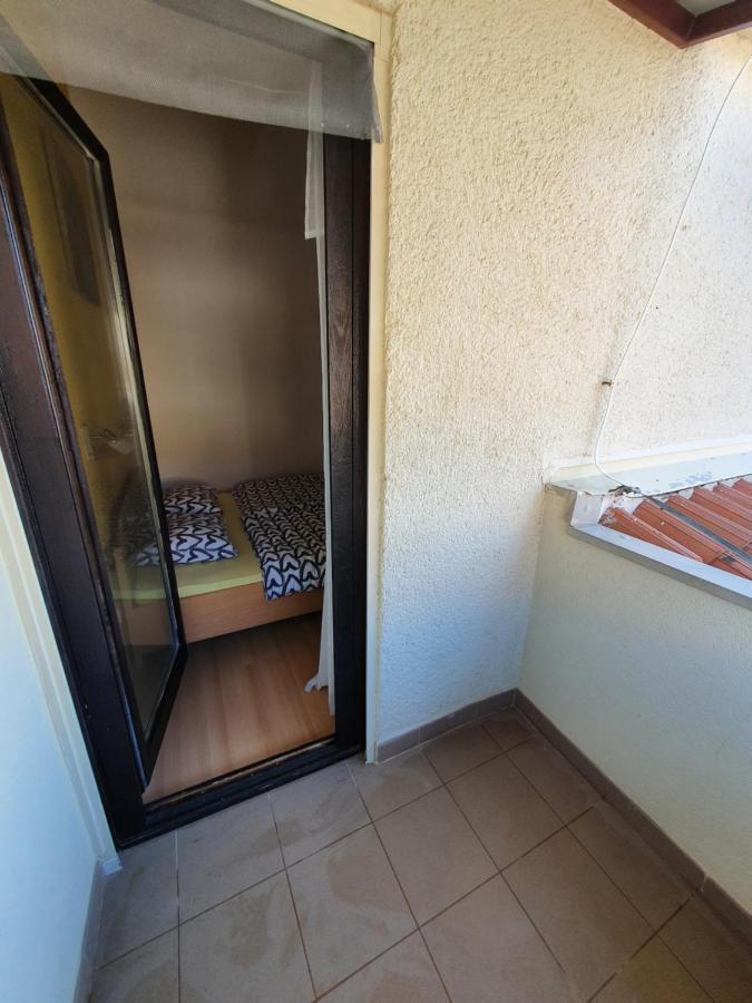 Janja Apartment Новиград Екстериор снимка